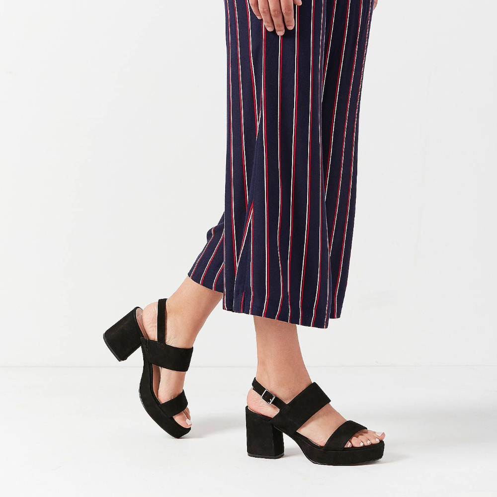 LAST ONE‼️ STEVE MADDEN Suede Platform Sandals - Picture 8 of 8